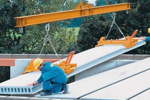  Installation of Dennert ­prestressed concrete floor slabs 