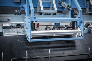  View of the bar stacker with double bender, automatic bending mandrel changer and commissioning trolley 