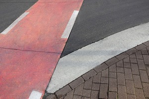  Red concrete, deep black asphalt and brown paving stones – iron oxide pigments offer an extensive range of colour options 