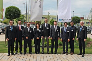  Gastgeber und Referenten (von rechts): Dipl.-Ing. Dipl.-Wirtsch.-Ing. ­Martin Möllmann, Dr. Dennys Dressel, Dr. Andreas Roye, Dr. Stephan Hauser, Dr. Dirk Lowke, Andrea Kreuzburg, Sven Marasek, Marco Röhrig und Christian Bechtoldt 