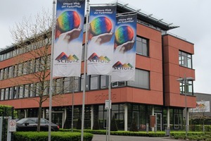  Red colored architectural concrete: The company building in Recklinghausen 