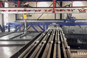  <div class="bildtext_en">Following modernization: shuttering plant with new cycled roller conveyors and the new magazine robot</div> 