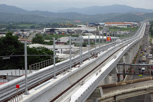  Linie 2 verbindet die Metro mit der Buslinie und dient zur Entlastung des Verkehrs in Panama City 