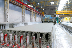  Production can be converted in a very short time from 10 to 30 cm high prestressed-concrete slab to elements of up to 15 to 40 cm in height 