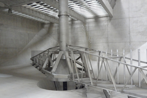  View into the interior of a concrete sedimentation tank: the waste water of the Czech metropolitan city will be purified here in future  