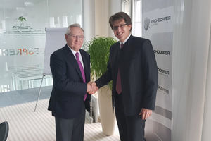  Ernst Kammel (left), owner of Kammel GmbH, and Mag. Michael Wardian, managing director of Kirchdorfer Fertigteilholding GmbH  