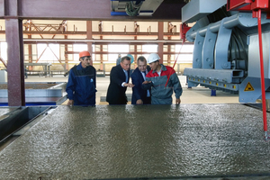  Satisfied with the quality: Management and Machine operators from Uy Kurylys in Kazakhstan 