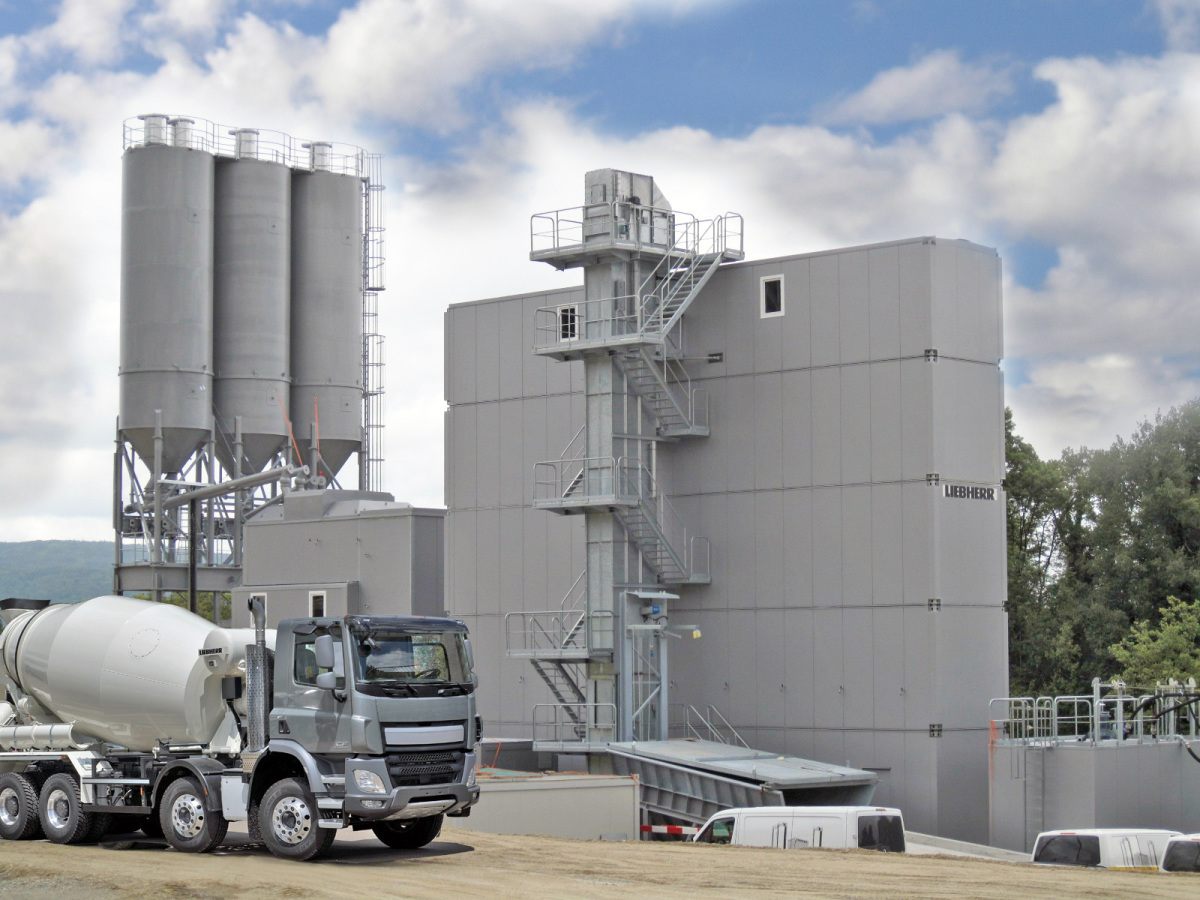 Mobile tower silo for ??concrete batching plants Concrete Plant