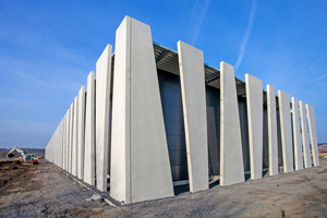  One of the many successful reference cases is this precast concrete façade in Gescher near Coesfeld 