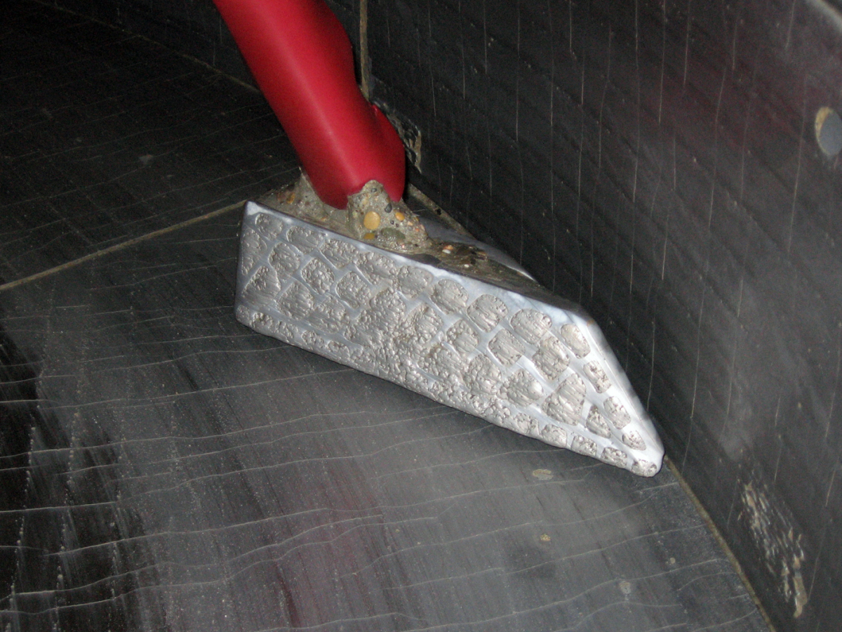 Hardwearing mixer paddles durable and sustainable Concrete Plant