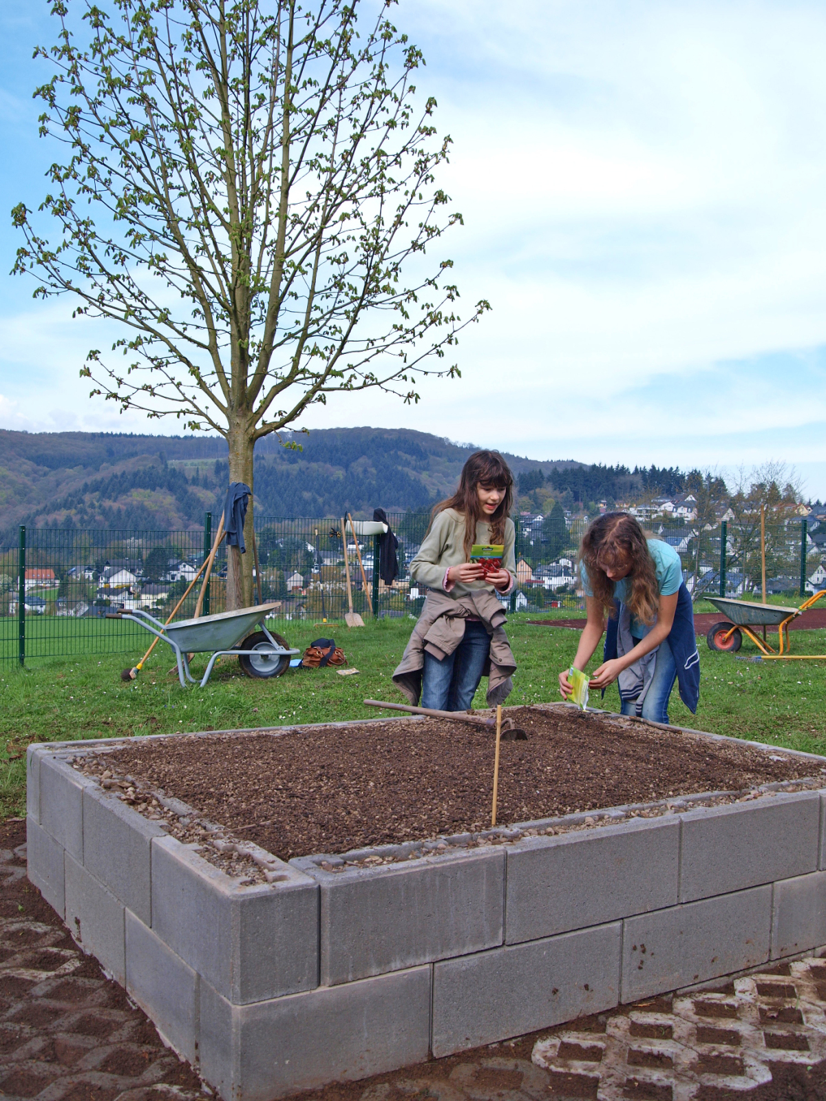 Raised Bed Made Of Lightweight Concrete Concrete Plant Precast