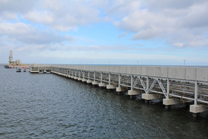  … das LNG-Erdgas-Terminal in der Hafenstadt Świnoujście … 