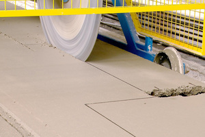  With the fresh concrete saw hollow core slab can be processed directly after the finishing process without any problems  