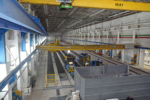  Using the T40 slipformer from Echo Precast Engineering, Erel manufactures 15 to 40 cm thick prestressed hollow-core slabs on six production tracks, each 120 m in length  