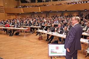  Seats are usually scarce even in the largest auditorium 