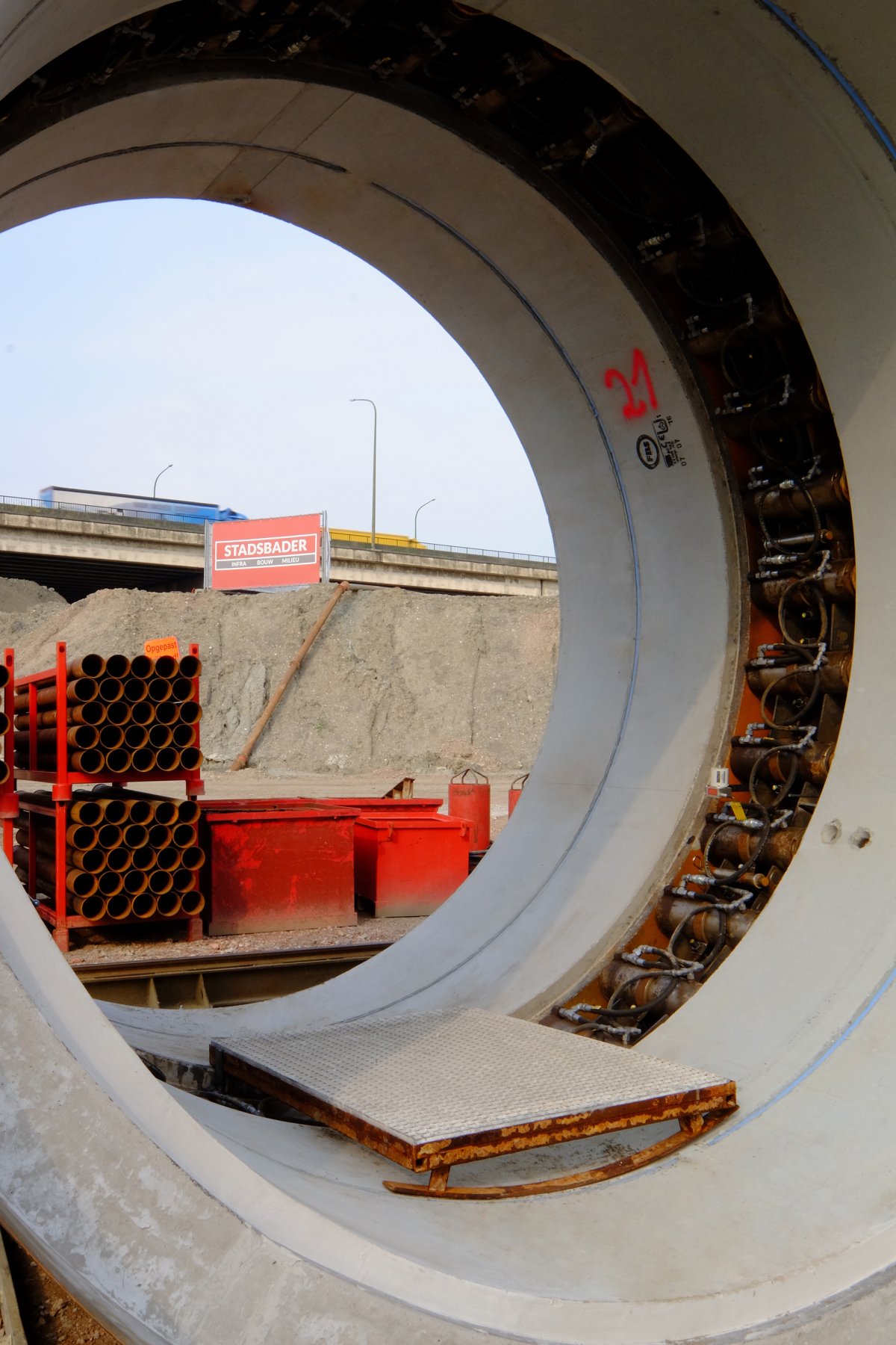 Patented highperformance reinforced concrete pipes for Antwerp