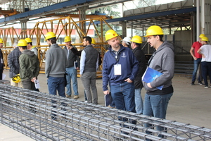  Die internationalen Betonfertigteilexperten konnten sich außerdem ein Bild von der hochprofessionellen Bewehrungsherstellung bei MC Prefabbricati machen 