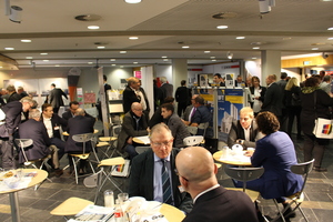  The BFT cafe in the entrance area as meeting point 