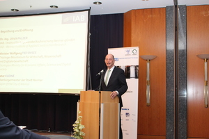  Words of greeting were also delivered by Minister Wolfgang Tiefensee 