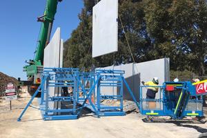  Noise-Controlling wall panels on the North Link Motorway 