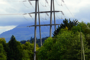  Fig. 2: Application examples of the concrete pole construction in Littau (left [3]), in Berlin (center [4]) and in Nanjing (right [5]) 