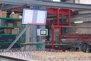  The operator can see the information on a large screen in the precast plant 