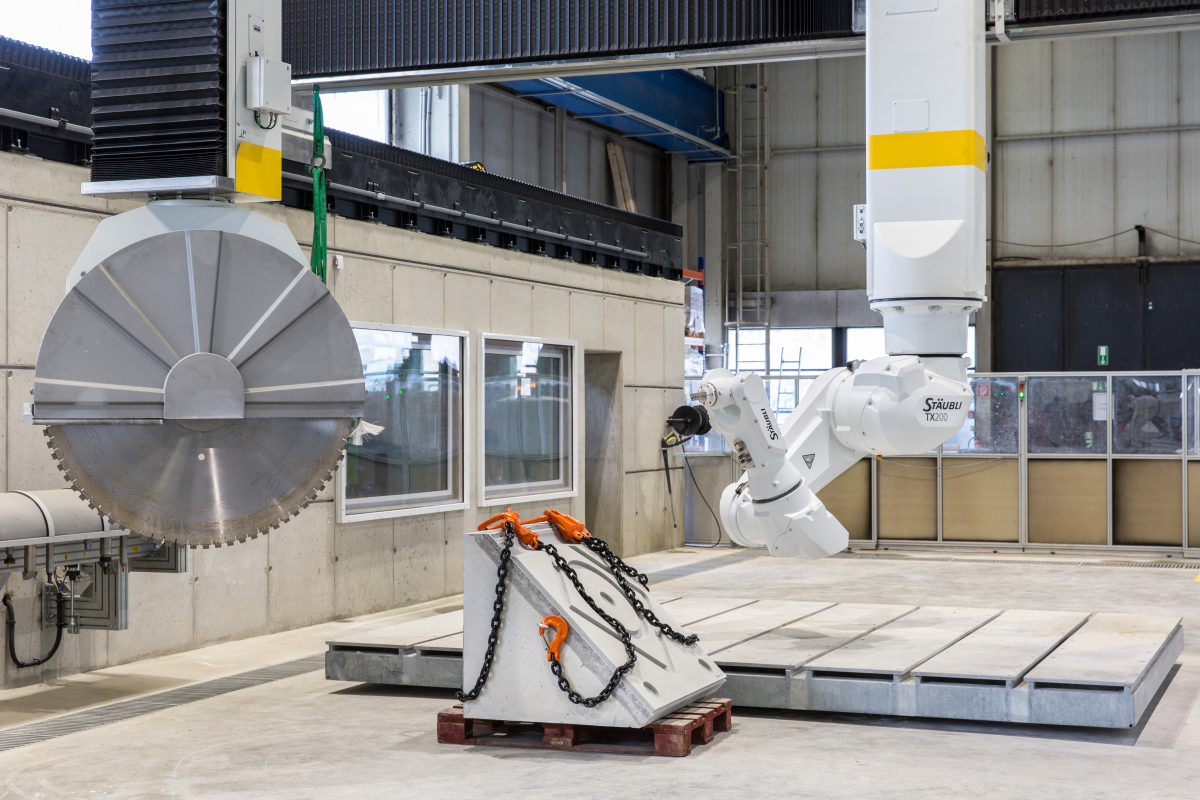 Production Of The First Concrete And Reinforced Concrete Columns By Means Of 3d Printing With Concrete Concrete Plant Precast Technology