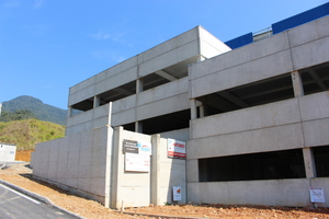  <div class="bildtext">Mit mehr als 4.000 Referenzobjekten hat sich Antares zu einem der renommiertesten Betonfertigteilhersteller in Santa Catarina entwickelt </div> 
