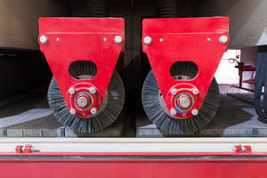  Fig. 6: Supports of an SR Schindler curling machine 