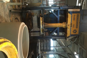  Other equipment manufacturers involved are Schlüsselbauer for this manhole machine ... 