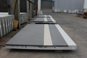  The range of products also includes this modular train platform elements, in hardened condition here ... 