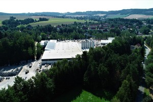  <div class="bildtext">Die Geschichte des Unternehmens geht auf das Jahr 1952 zurück. 1990 wurde die Betonwerk Schuster GmbH reprivatisiert …</div> 