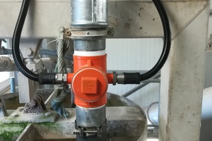  Completely assembled measurement unit adapted to a water level in a downpipe on a hose system 