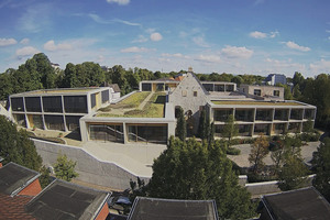  Drohnenaufnahme des umgebauten ehemaligen Klosterkomplexes 