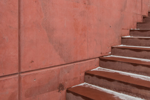  The partition walls of the staircase also feature a high surface quality, likewise made of precast concrete elements 