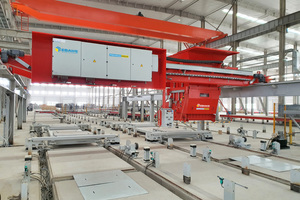  The new precast concrete plant in Dezhou, China, comprises two circulation systems with integrated reinforcement machines for the production of precast slabs, massive and sandwich walls 