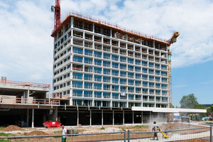  Am Stadtpark in Heilbronn entsteht ein luxuriöses Vier-Sterne-Plus-Hotel mit einer innovativen Beton-fassade  