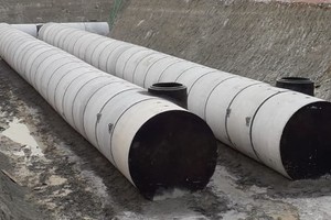  Abb. 3: Rohre, Spezialteile für ein Regenwasserrückhaltebecken 