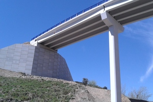  Abb. 1: Brücke über die Schlucht Más de los Arcos 