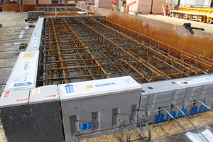 <div class="bildtext_en">View of the reinforcement ready for concrete pouring, including thermal insulation provided by the integrated Schöck Isokorb</div> 