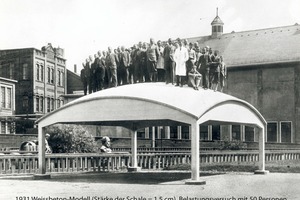  White-concrete model with a shell thickness of 1.5 cm; load test with 50 persons  