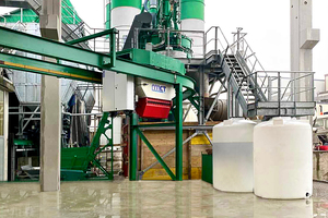  Mixing plant with bucket conveyor 