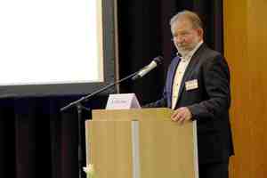  Summary and farewell: Dr. Ulrich Palzer, director of the institute, looks forward to meeting again at the 2022 edition  