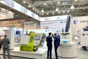  <div class="bildtext_en">The latest generation of the successful R12 series was presented at the last Bauma in 2019</div> 