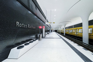  The „Rotes Rathaus“ station is characterized by load transferring mushroom columns 