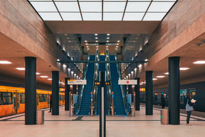  The basic concept of the architects for the „Unter den Linden“ underground station was to create space that appears largely open 