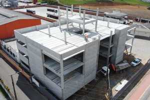  In addition to the precast elements for the loadbearing structure, Antares also delivered the wall and floor elements 