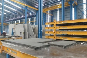  <div class="bildtext_en">The solid slabs and walls are already equipped with reinforcement and ready for transport and on-site installation </div> 