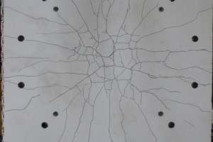  Fig.: Experimental investi-gations on punching shear of flat slabs made of carbon-reinforced concrete 