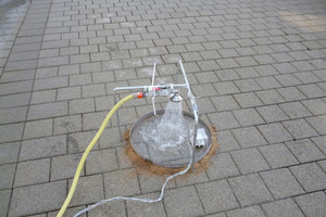  An infiltrometer test of the Stuttgart paver confirms the high drainage performance, an infiltration rate in new condition of over 7,000 l/s x ha 